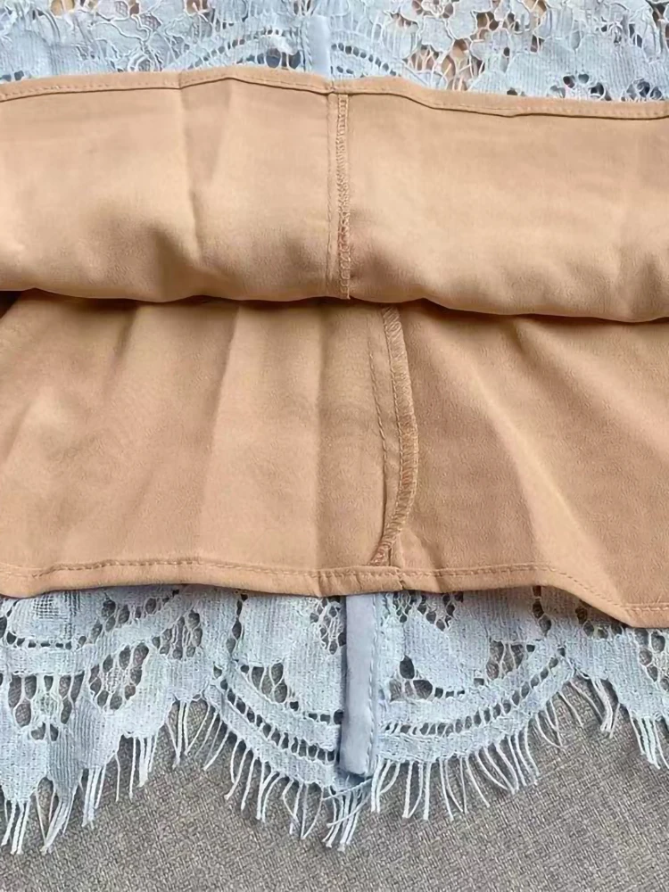 فستان قصير من الدانتيل الأزرق على الموضة لصيف 2025 فستان نسائي أنيق بدون أكمام ورقبة دائرية مزين بالخرز رداء نحيف للسيدات