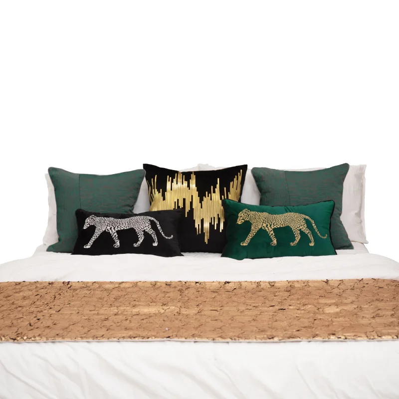 Retro American Gold Leopard Embroidered Pillow Cover Hotel Villa Living Room Sofa Decoration Cushion Cover Home Decor