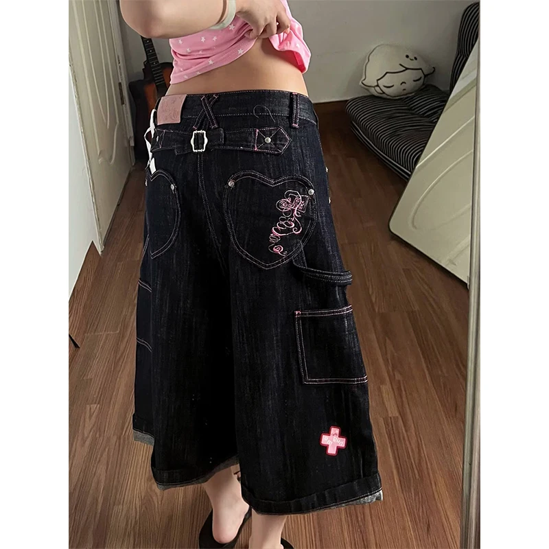 2026 New Women Sweet Vintage Raw Denim Cargo Pants Summer Pink Embroidery Muscle Design Straight 7/8 Cropped Jeans Streetwear