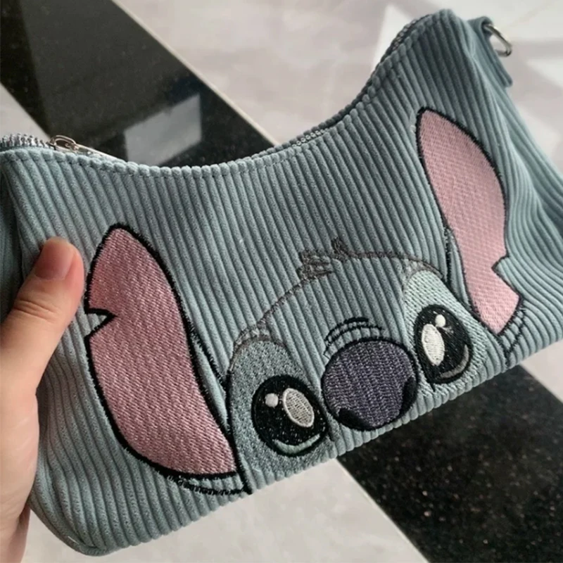 Disney Stitch Loungefly kwiatowy haft kaczki spersonalizowana wszechstronna kowbojska torba pod pachami pojedyncza torba na ramię Crossbody prezent