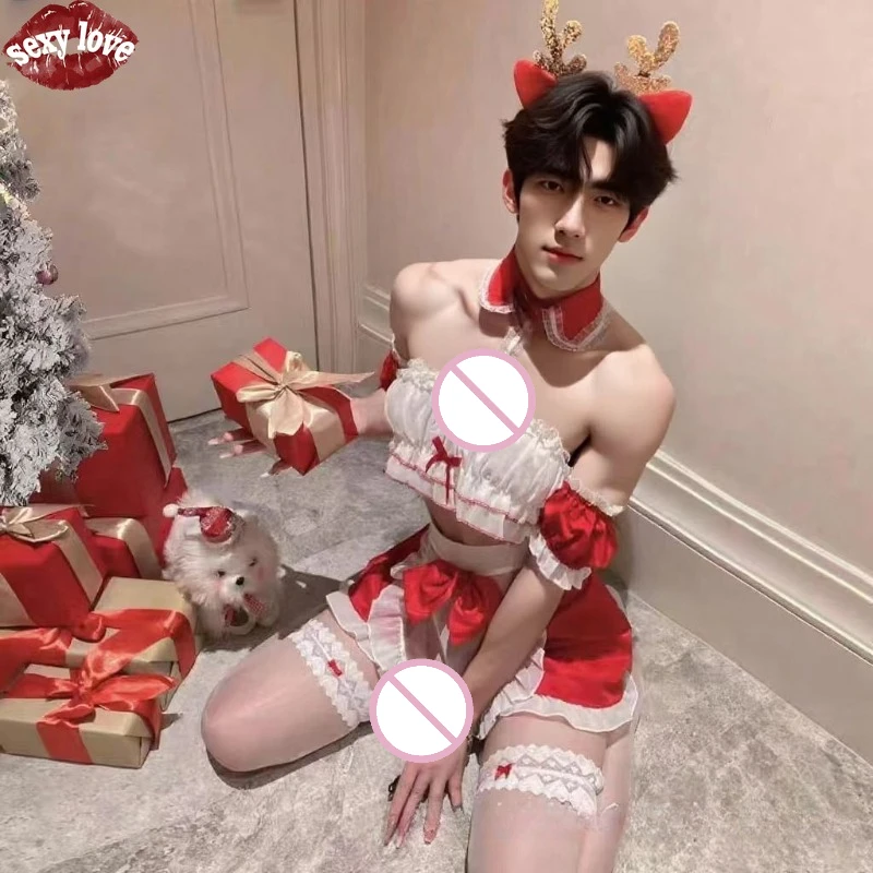 遊び心あるクリスマス・サンタ風クロップとレースエプロン