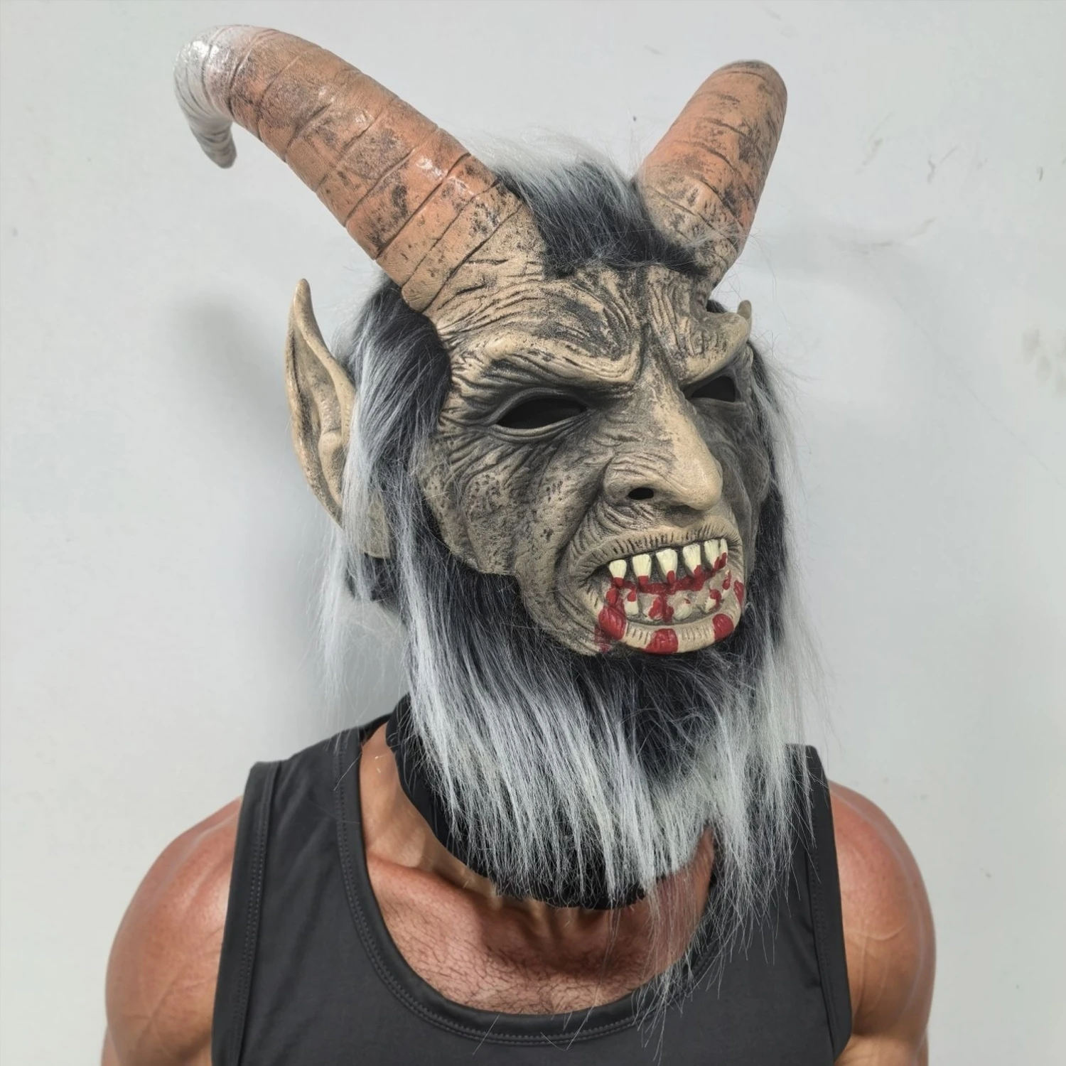 Luzifer-Halloween-Kostüm-Zubehörset für Herren mit monsterhaarigen Handschuhen und gehörnter Kopfbedeckung, gruselige Cosplay-Maske