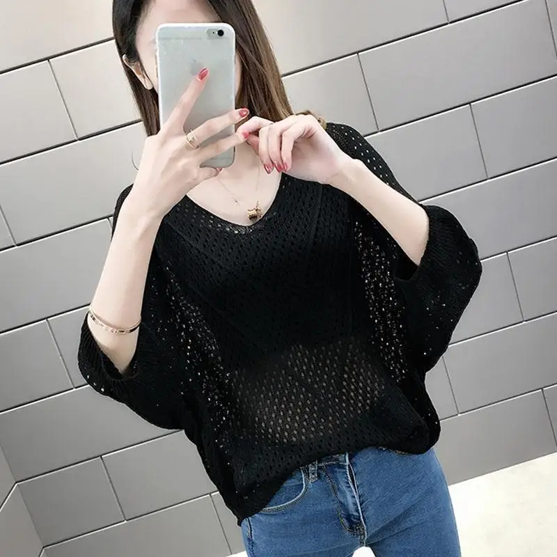 Minimalist Commute 2024 Summer Knitted T-Shirts Women\'s Solid Thin V-neck Batwing Sleeve Loose Hollow Out All-match Poncho Tops