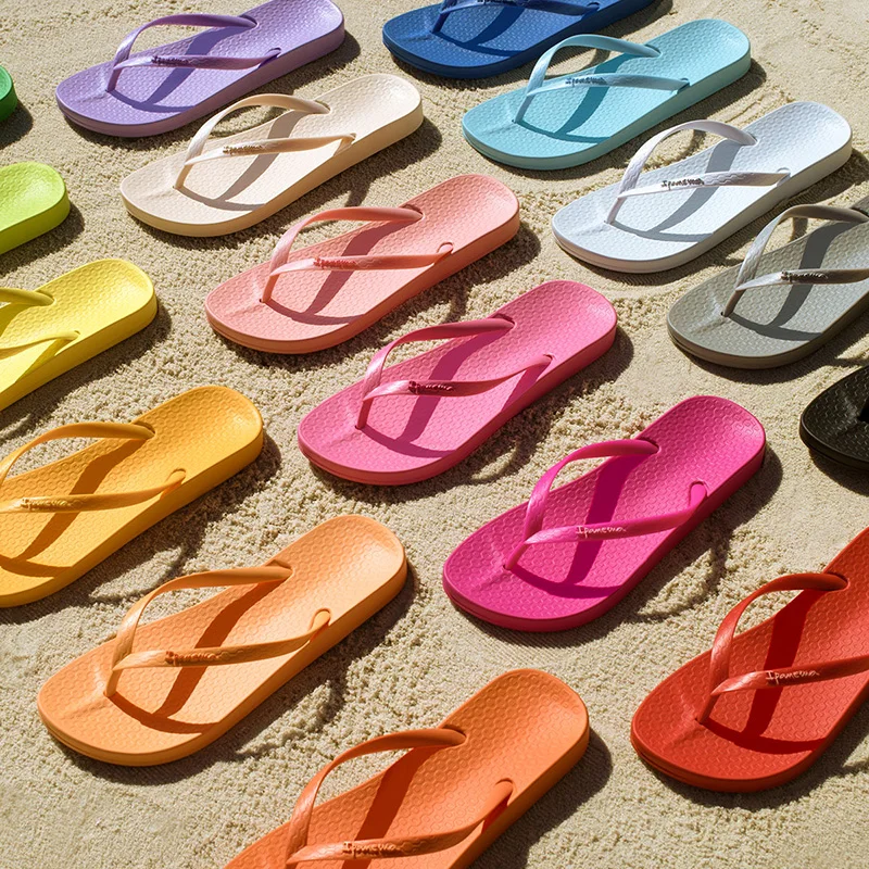 

Ipanema женские сандалии на плоской подошве, уличные противоскользящие летние шлепанцы Beach oes, повседневные полые тапочки без шнуровки для молодых и...