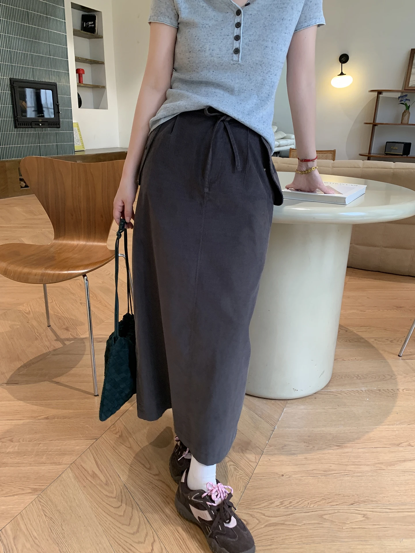 

Юбка Xuanxuan Simple Elegance: Длинная асимметричная прямая юбка с высокой талией для женщин, для офиса и повседневной носки, модная женская одежда