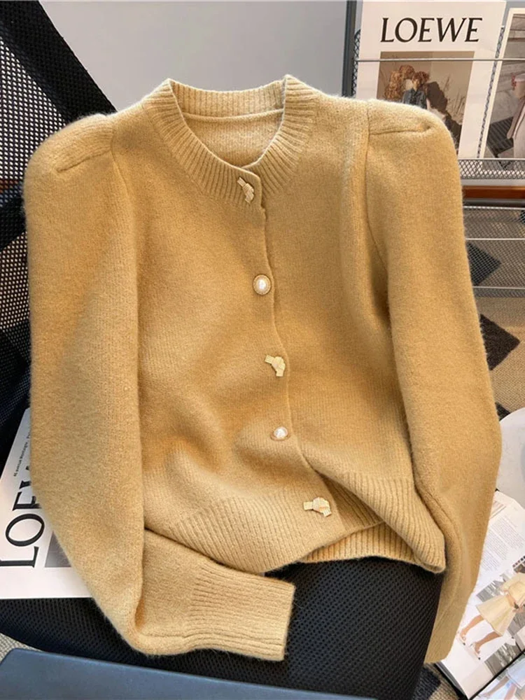 

Korean Style Women's Cardigan with Bubble Sleeve Solid Color and Metal Women Long Sleeve Frag Round Neck Winter Sweater