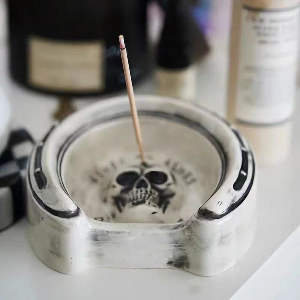 Ceramic Skull Ashtray Vintage Ashtrays Horror Jewelry Tray Desktop Decorations Ashes To Ashes, Earth To Earth