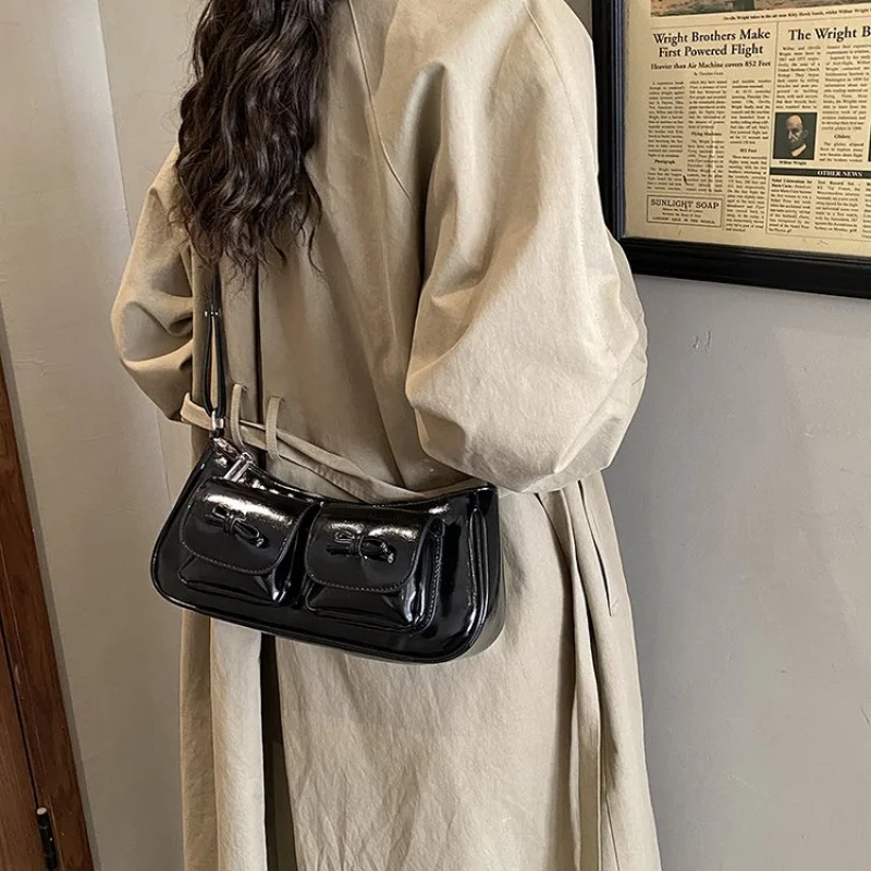 Deluxe dameshandtas gemaakt van maanbedrukt leer, trendy Peru Vintage Commuter ruime stijl ​