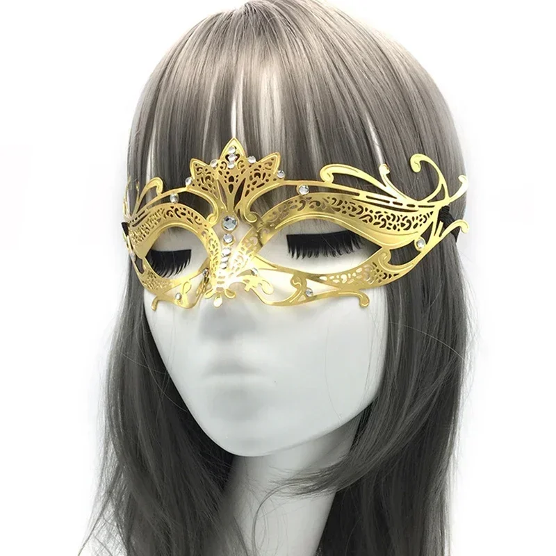 1Piece Black Gold Skull Metal Mask Halloween Rhinestone Half Face Venetian Masquerade Men White Women Party Mask Halloween Props