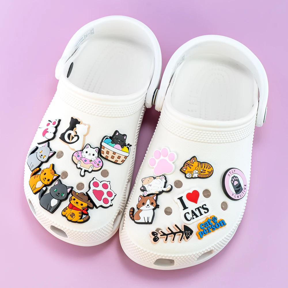 Conjunto de dijes para zapatos de gatos bonitos, decoración de zapatos de estilo Kawaii, accesorios de zueco, alfileres de hebilla, regalo de