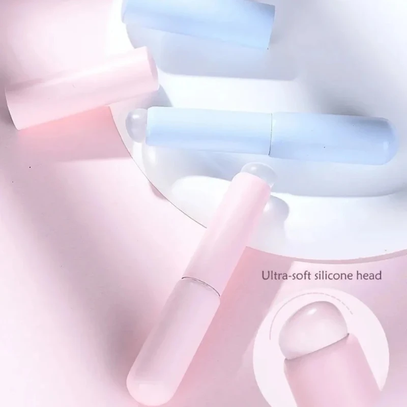 ABSプラスチックハンドル付きシリコンリップブラシ、キャップ付きポータブルリップスティック＆リップバームアプリケーター、完璧なブレンドと汚れカバー