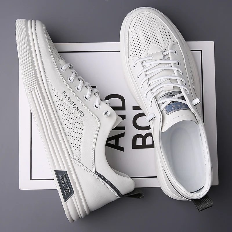 

Chic and high-quality small white sneakers, perfect for fashionable and casual board shoe styles.