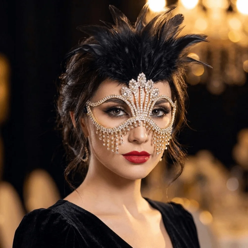 Elegant Mysterious Style Rhinestone Mask High-End Sparkle Decorative Feather Mask Creative Half-Face Mask Women