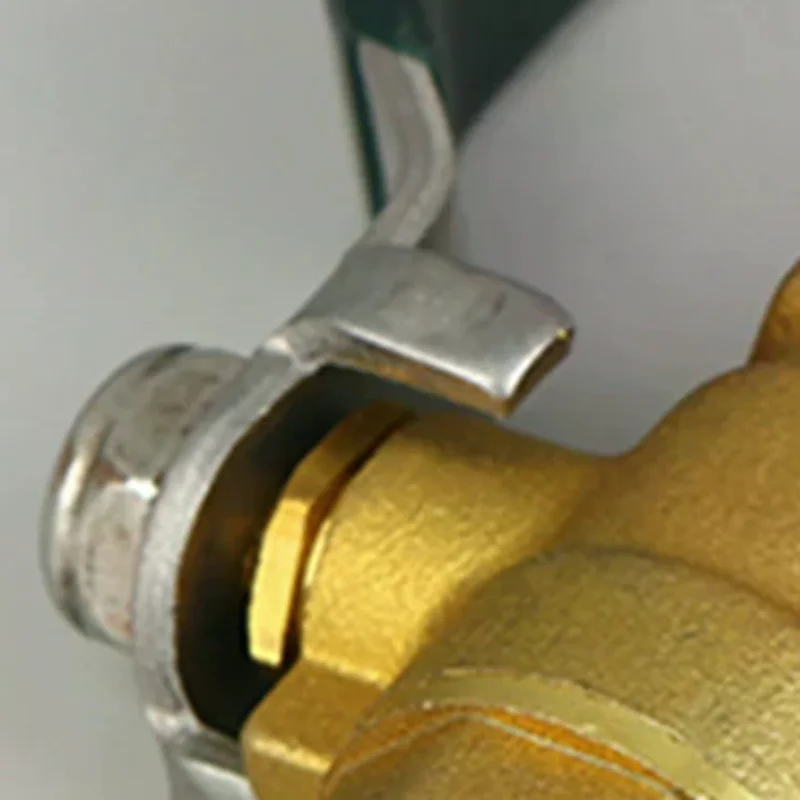 

Пескоструйный пистолет клапанного типа — для резервуаров емкостью 5 галлонов, в комплект входит насадку, для удаления ржавчины и воздушной струйки