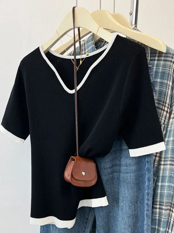

plus Size Ice Silk V-Neck Knitwear Thin Color Block Women's Summer New Style Slimming Top Fashionable Commute Style Short Sleeve