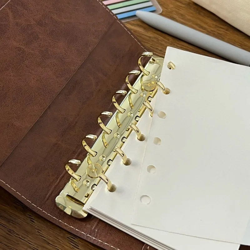 قطعة واحدة لوفي ايس سانجي ملحقات أنيمي ثنائية الأبعاد مشبك حيوي PU كتيب ريترو طالب مذكرات عالية القيمة هدايا العيد