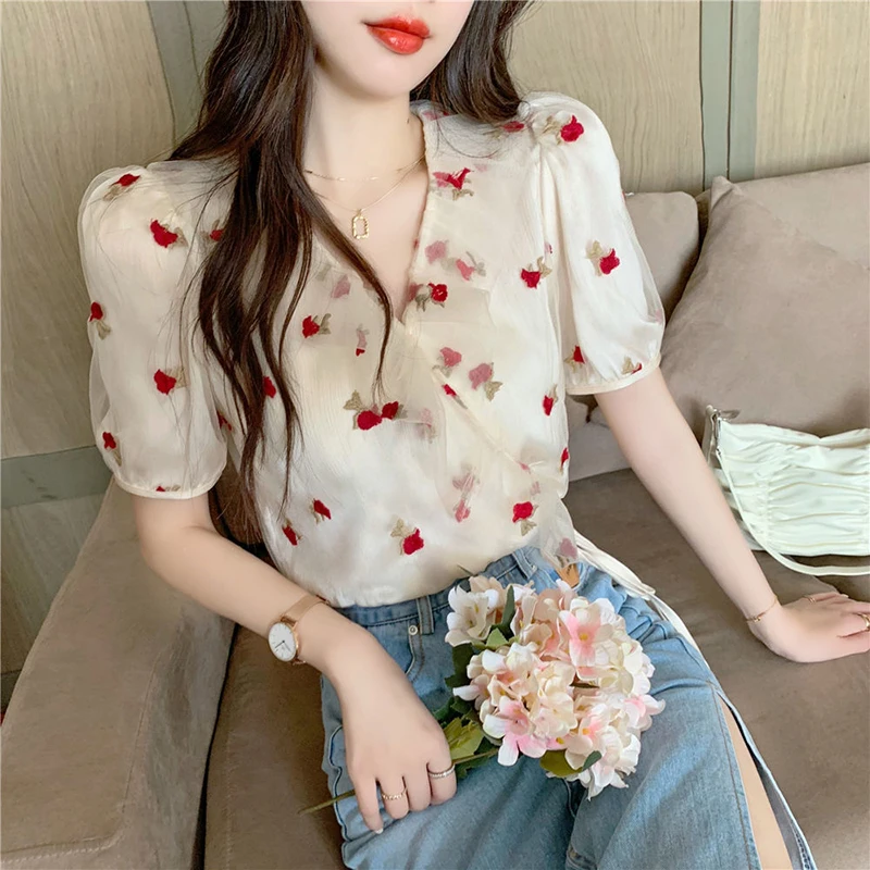 Korean Women Chiffon Shirt Elegant Print Puff Short Sleeve Female Blouse Summer Fashion New All Match Chic V Neck Ladies Tops