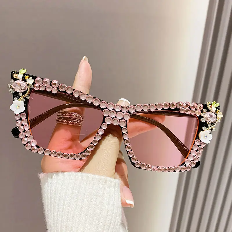 2024 NEW Fashion Big Frame Sunscreen Diamond Sunglasses