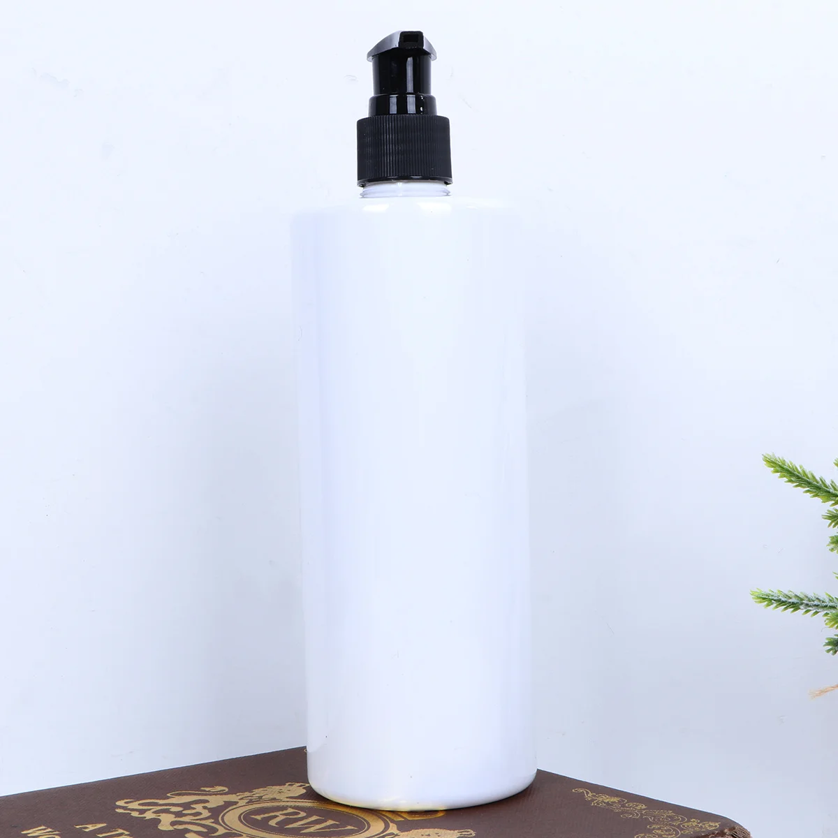 

3pcs 500Ml Empty Transparent Storage Bottle For Shampoo Lotion Bodywash Leakproof Bathroom Plastic Container Hand