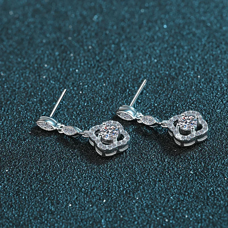 18K Gold Inlaid 60 Cent Moissanite Earrings, Clover Diamond Earrings, Multifunctional Model PT950 Platinum Earrings