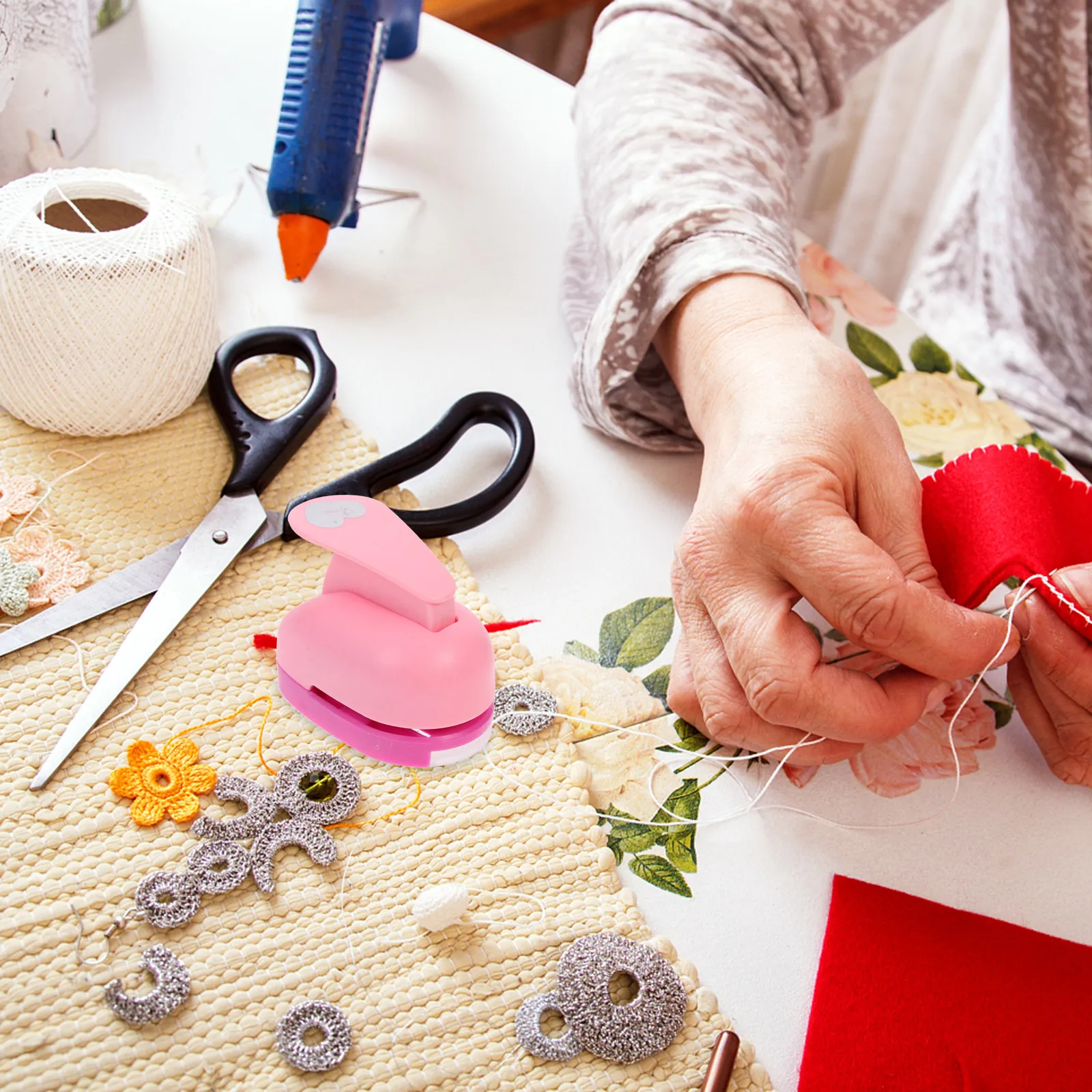 

Ручной дырокол для скрапбукинга и изготовления открыток, легкий портативный инструмент для рукоделия, DIY дырокол для бумаги