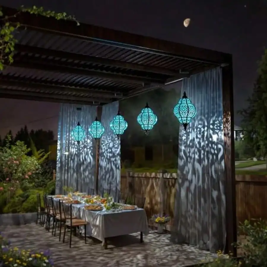 Solar Hollow-Out European Style LED Lantern, Solar-Powered Hanging Projection Light For Garden Courtyard Decor & Artistic Ambiance