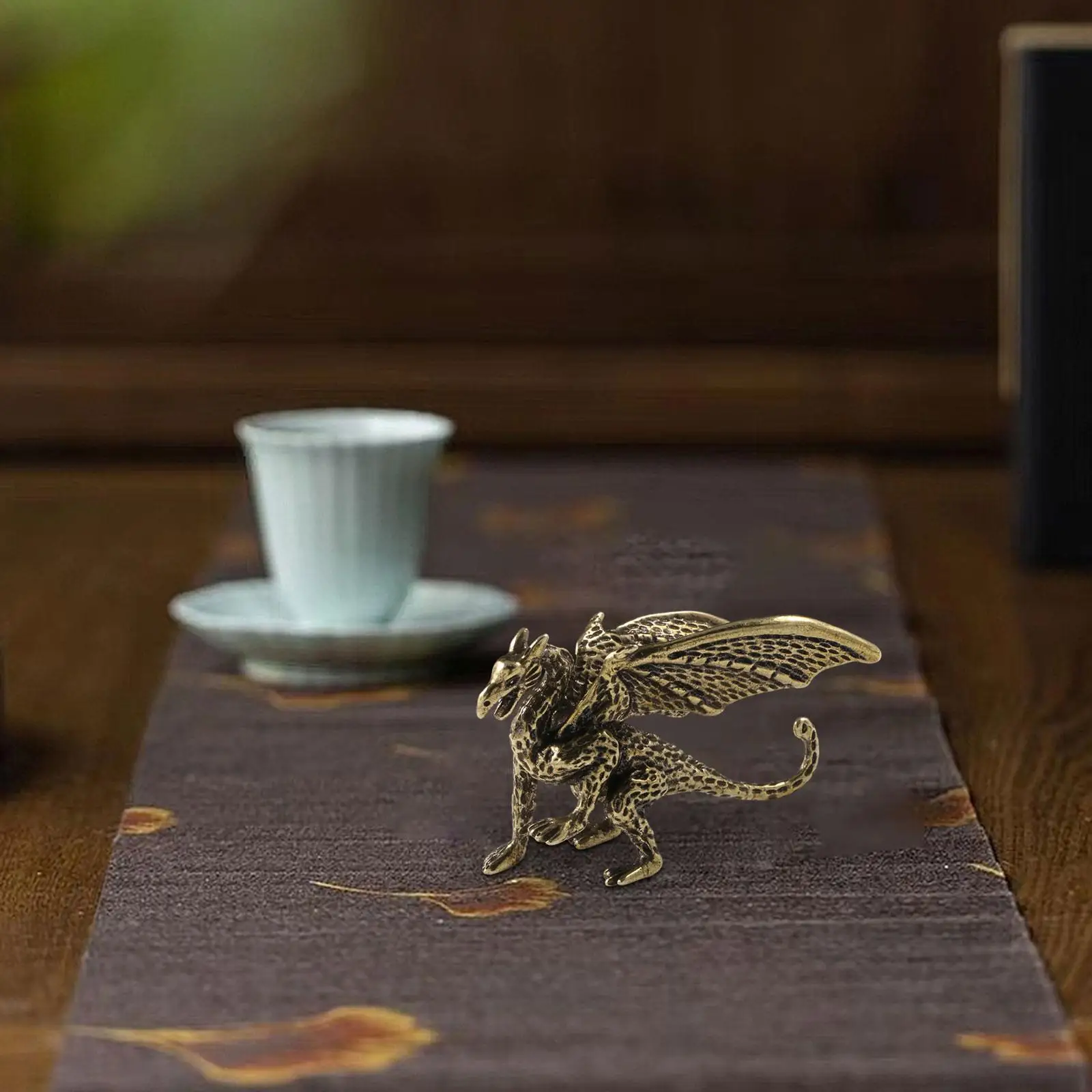 Brass Pterosaur Dragon Ornament Handmade Artwork Desktop Ornament Tea Pet Pterosaur Dragon Figurine for Cafe Desktop Ornament