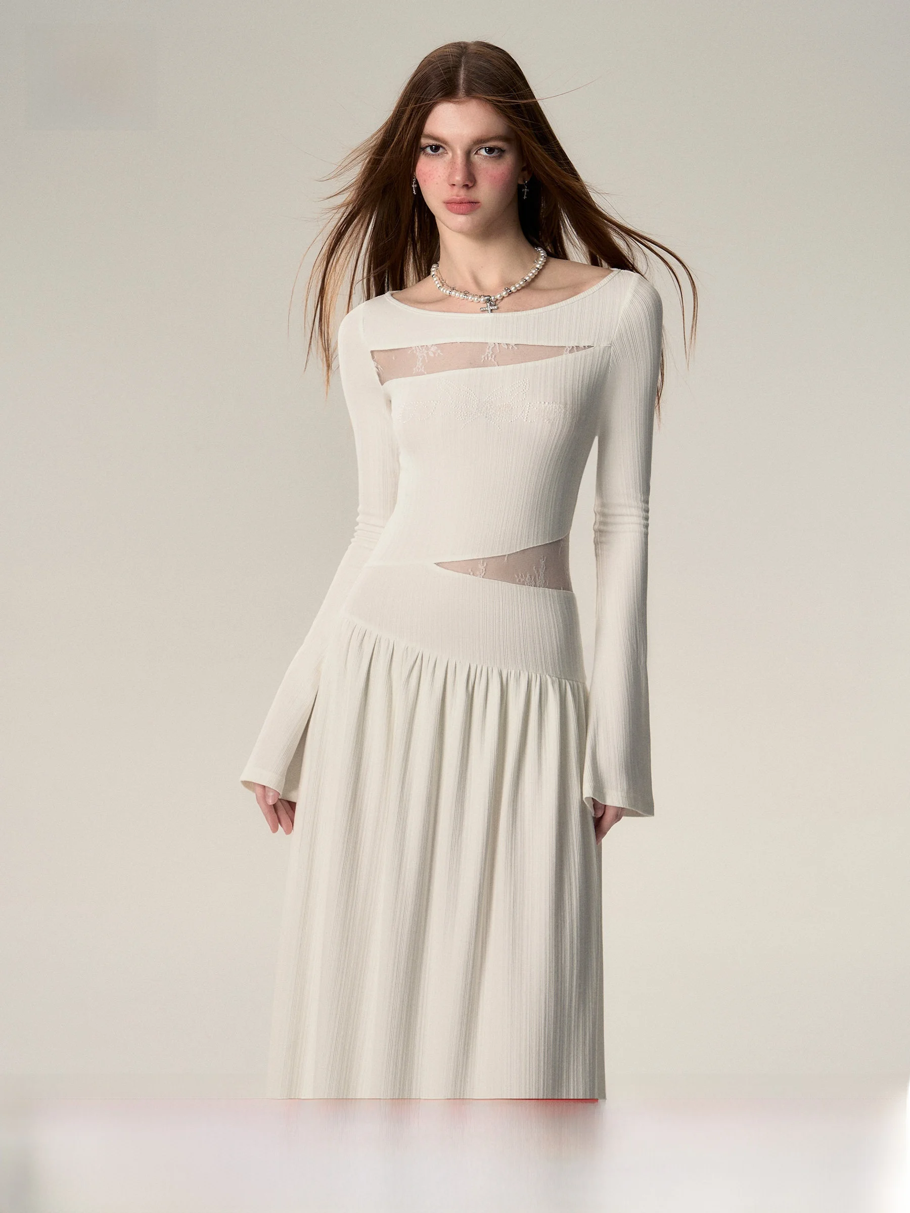 

FFREEDOM Новинка 2025: Элегантное белое длинное платье с кружевными вставками и открытой талией, повседневное, с длинными рукавами, А-силуэт