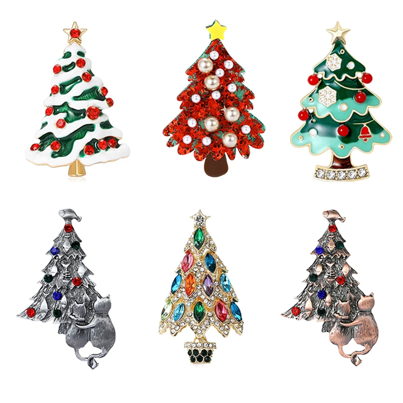 Fashionable Dripping Oil Christmas Tree Brooch with Simple Style and Versatile Clothing for Men Women
