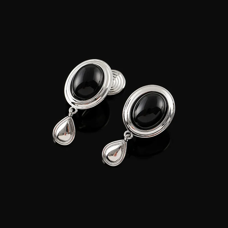 New Vintage Oval Earrings Versatile No Ear Holes Integrated Mosquito Incense Plate Ear Clip Gift Hot Sale for Women