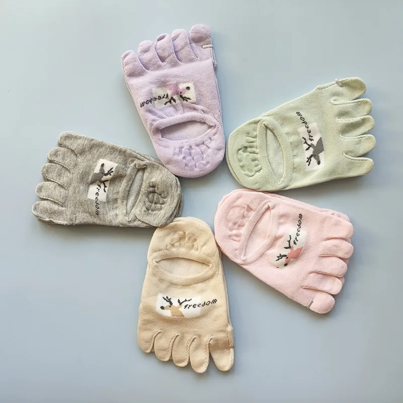 

Women Cotton Boat Toe Socks