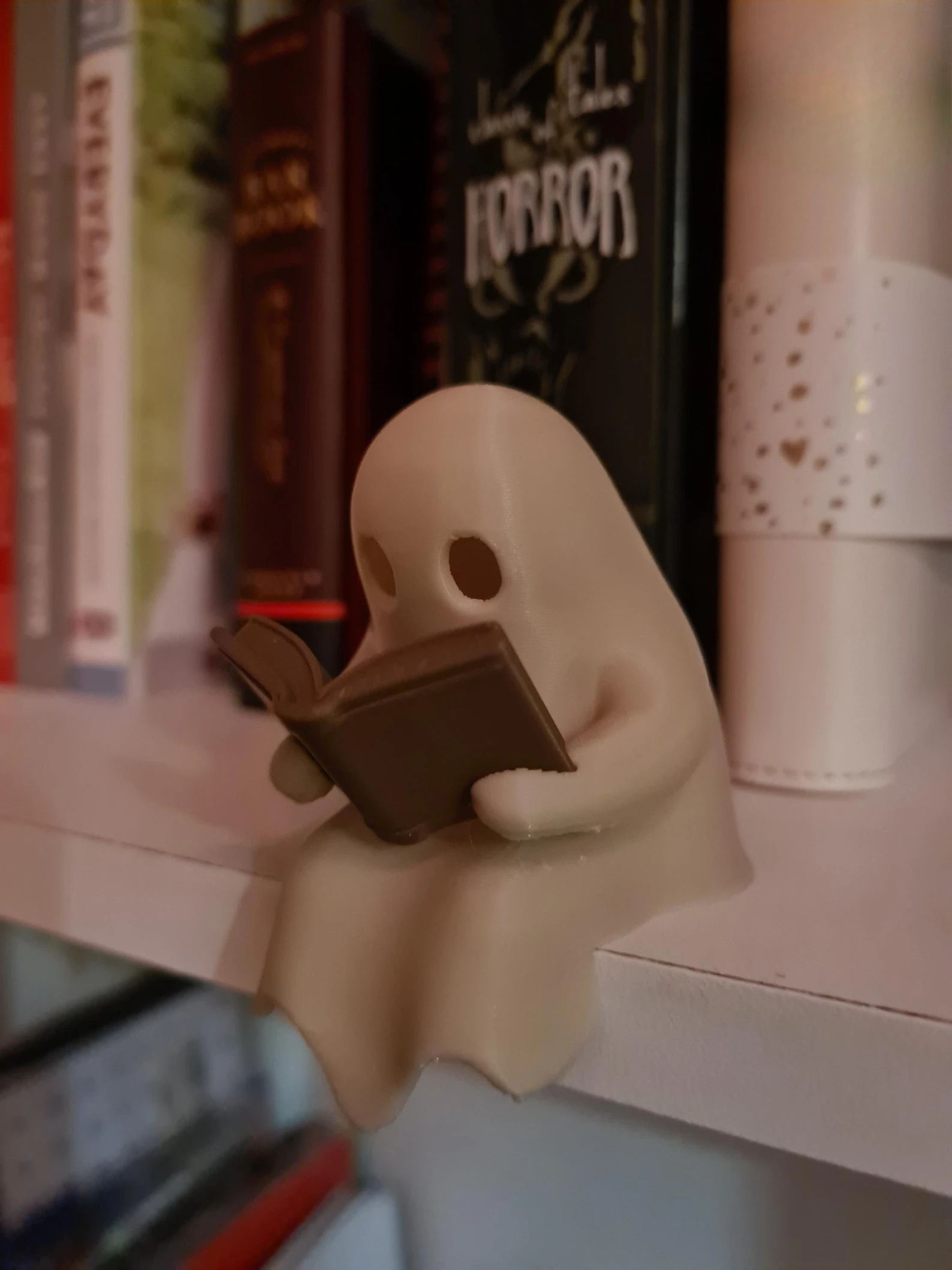 Halloween Party Decoration Favors Cute Little Ghost Sitting on A Shelf Reading A Book with Flickering Ornament Gift Spooky Idea view 3