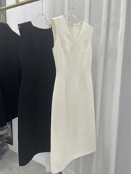 Classic elegant sleeveless v neck fitted dress