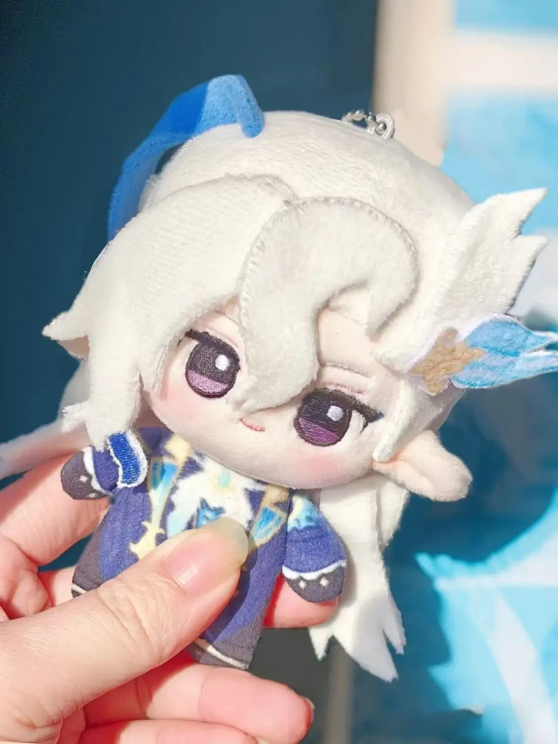 Gioco Genshin Impact Neuvillette 10 cm Portachiavi Anime Figura di cartone animato Idol Peluche Cuscini Ragazza Regalo di compleanno Cuscino Cosplay Natale