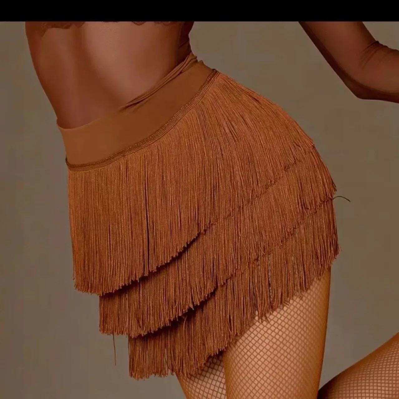 New Latin Dance Skirt Practice Suit 3 Layers Symmetry Hem Sailor Skirt Elastic Waist Dressy Temperament Skirt with Tassel