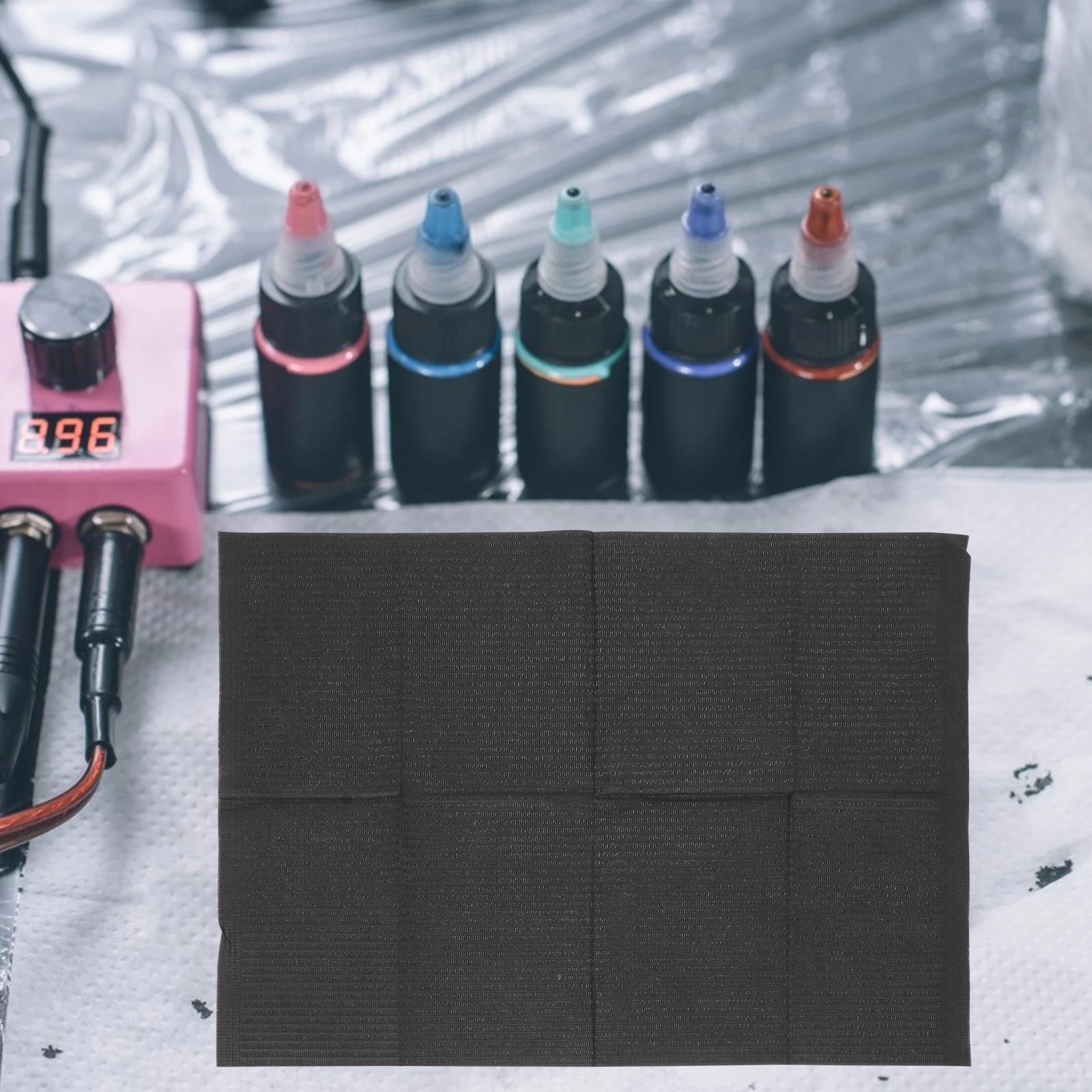 125개 일회용 타투 테이블 시트 방수 PE 필름과 흡수성 종이로 삼중 보호 위생적 사용에 이상적