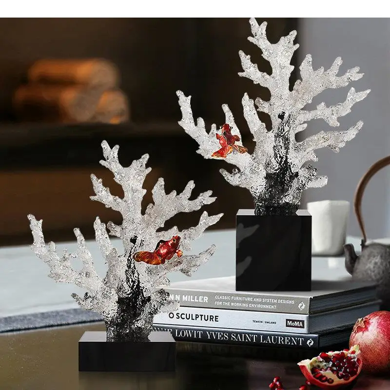 

Painted Coral Carp Crystal Base Ornaments Desk Decoration Crafts Transparent Statue Modern Artwork Room Aesthetics Decor