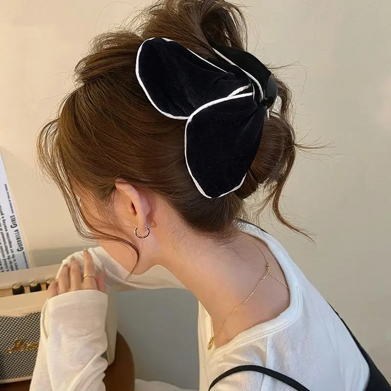 الفرنسية خمر المخملية مثلث مشبك شعر المرأة الخريف الشتاء أوبدو القرش المشبك الكورية نمط اكسسوارات للشعر #4