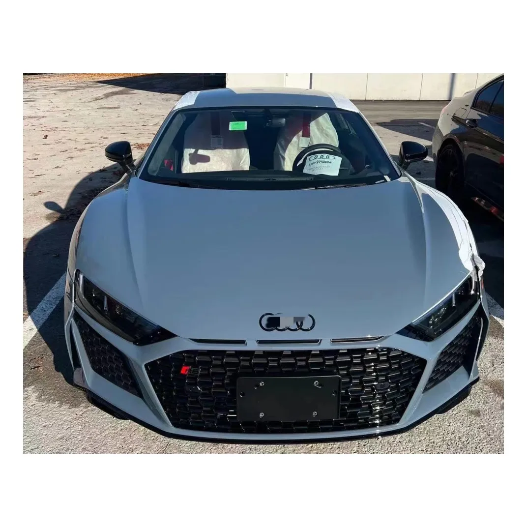 Old to new car body kit for  R8 2016-2018 upgrade to 2019-2022 front bumper with grille,front lip,rear diffuser,spoiler