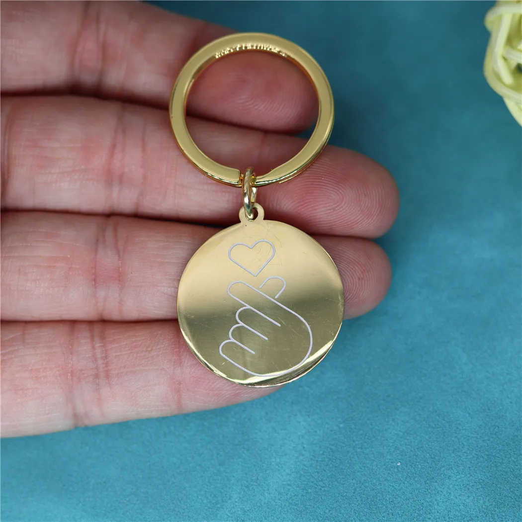 Korean Fashion Finger Heart Pendant Keychain For Men Women Gold Color Stainless Steel Key Chains Keyring KPOP Jewelry Gift