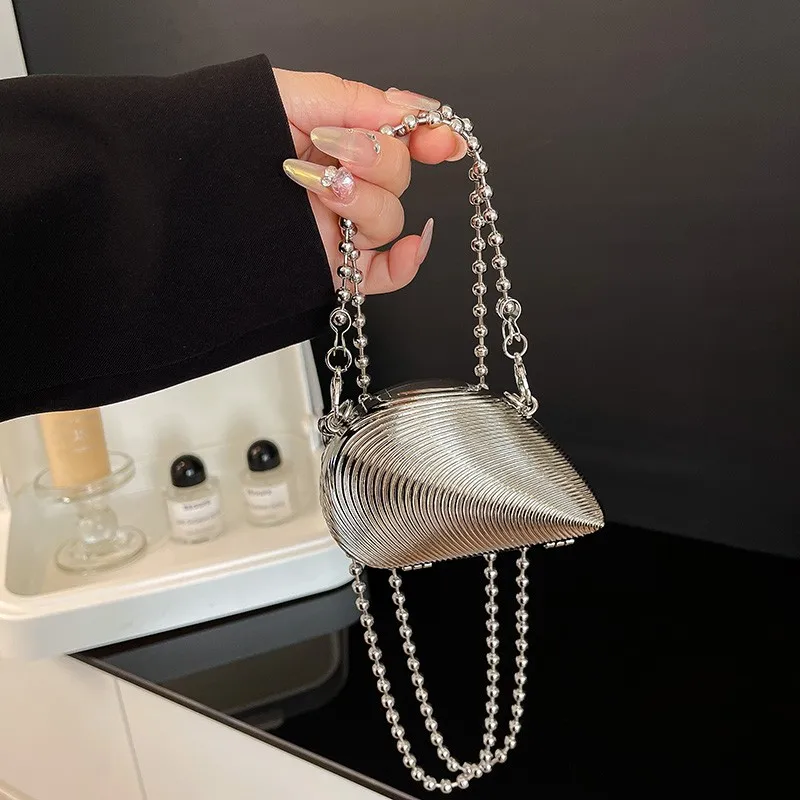 

Fashion Shell Personalized Chain Crossbody Bag 2025 Fashion Trend Women's New Bag Casual Crossbody Bag Party Jewelry Box
