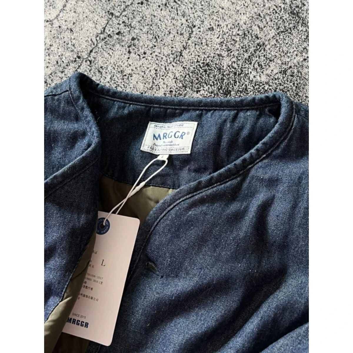 Thumbnail 3 - #8 Cheap Classic Bomber Jackets Worth Buying