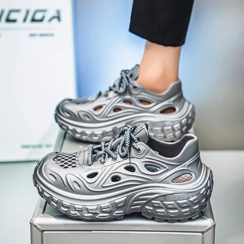 

2025 New Fashion Lovers Sandals EVA Baotou Men's Sandals Outdoor Thick Bottom Hole Shoes Luxury Beach Men Garden Shoes