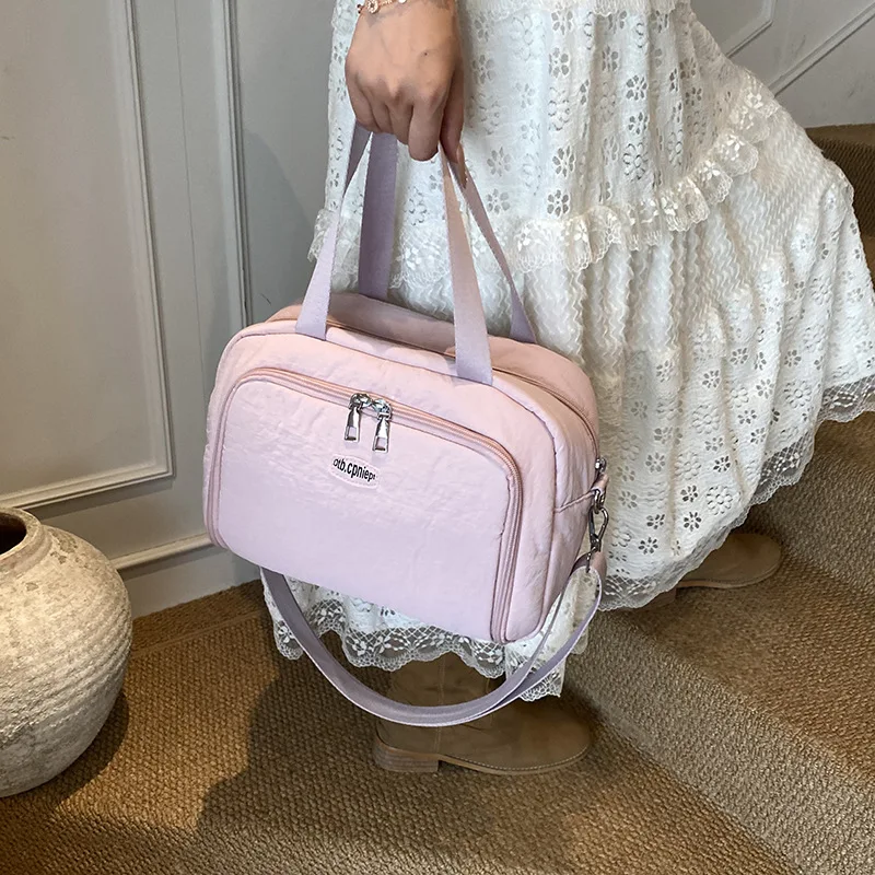 

Стильная корейская сумка для подгузников в повседневном стиле INS, модная сумка через плечо для мам, с креплением на коляску, многофункциональная, большой вместимости, сумка-тоут для малыша