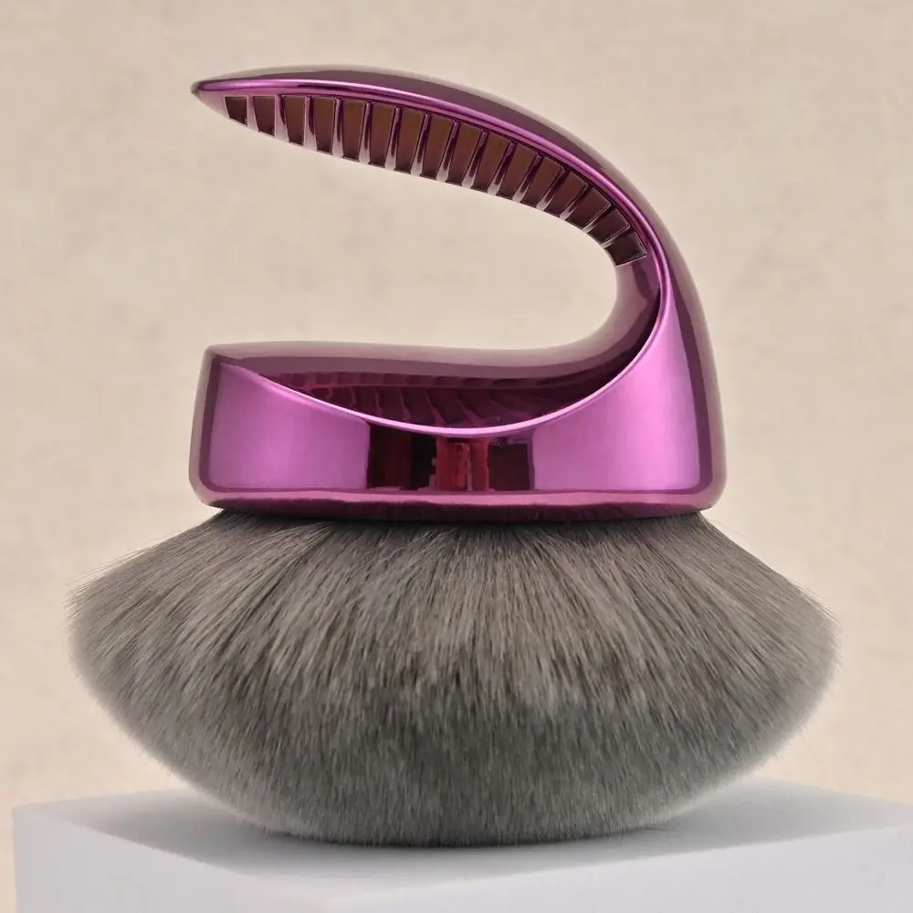 

Beauty Blend & Blur Body Kabuki Brush Vegan Bristles Extra Large Blending Applicator Professional Powder Blush Brush