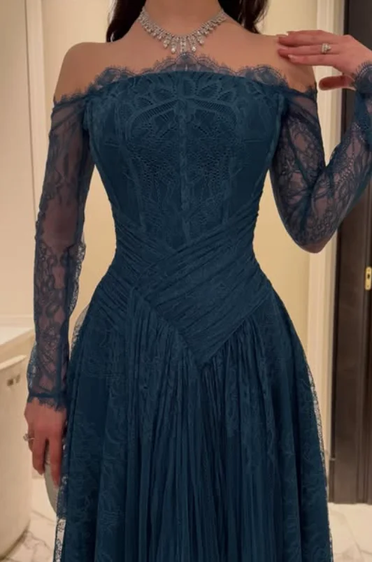 High Quality Customized Deep Blue Off Shoulder Lace Maxi Dress Long Sleeve Sheer Pleated Formal Evening Gown Robes De Soirée