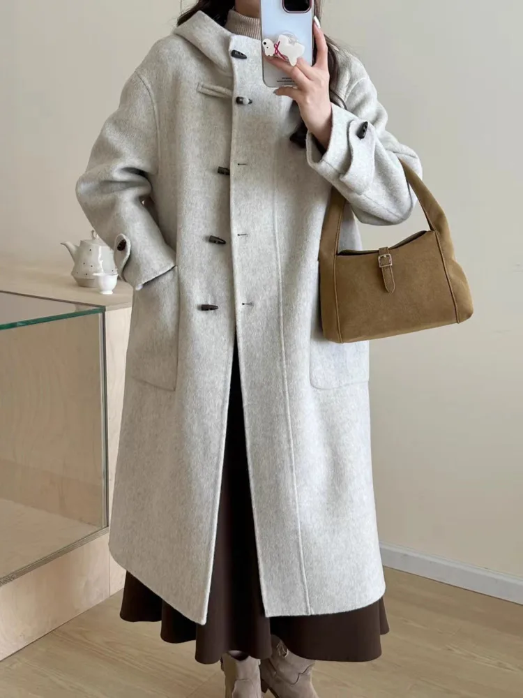 معطف نسائي كاجوال من ZMEENNA باللون الأزرق الفاتح مع قلنسوة من مزيج الصوف مع جيوب وإغلاق بزر تبديل وتفاصيل الكفة ZM3713