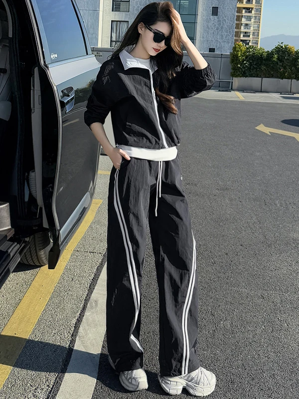 

Стильный повседневный спортивный костюм для женщин: весенний комплект из двух предметов с широкими брюками и топом, модный, удобный, свободного кроя