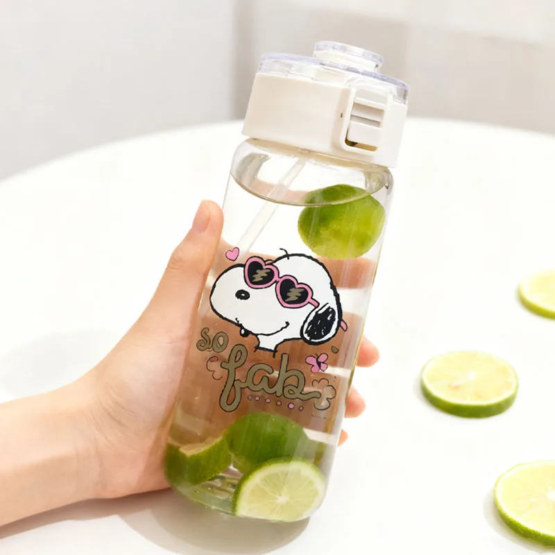 

600ml Snoopy Transparent Water Bottle Large Capacity Portable Water Bottle Cartoon Pattern Leak Proof Water Bottle Children Gift