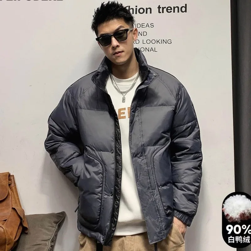 2023 New Men Down Jacket Winter Coat Short Thicekn Loose Parkas Stand Collar Waterproof Outwear Leisure High-end Trend Overcoat